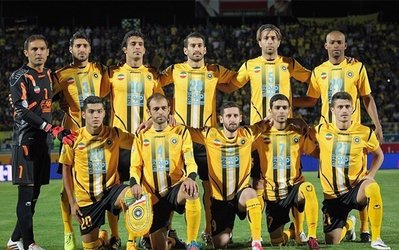 خلیلیان: یک شرکت هواپیمایی عامل اصلی حذف سپاهان است/ بهانه‌جویی نمی‌کنیم