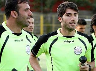 انصاری فرد:برای صعود تلاش می کنیم/ مردم از شکست ما ناراحت نشدند