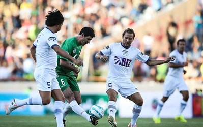 کریم باقری: خداداد به مجیدی گفت چرا پاس نمی‌دهی؟ / واقعاً گلریزان برای پرسپولیس زشت است