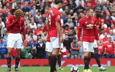 نگاهی به وضعیت شیاطین سرخ در آستانه دربی منچستر /  چه چیزهایی در تیم مورینیو نسبت به ماه سپتامبر تغییر کرده است؟