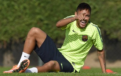 عکس روز | نیمار آمادگی حضور در دیدار با سیتی و رئال را نشان داد