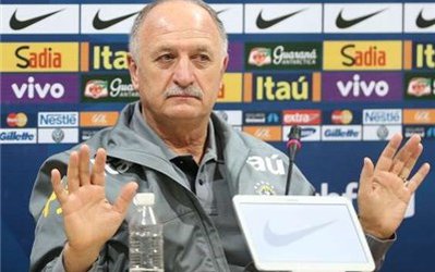 اسکولاری: هو شدن تیم ملی از سوی مردم برزیل عادی است