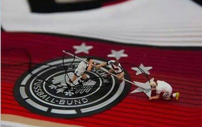 طرح روز | کارگران مشغول کارند! / آلمانی‌ها چهارمین ستاره را می‌خواهند