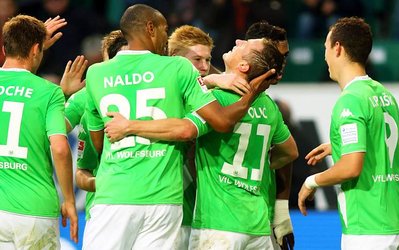 بوندسلیگا | ولفسبورگ 2 - هامبورگ 0 / گرگ‌ها در تعقیب بایرن