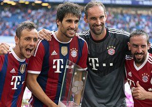 بایرن مونیخ|اولین جام قهرمانی بایرن در این فصل.