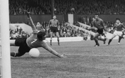 جام جهانی 2014 / 100 لحظه جذاب تاریخ جام جهانی (77_ پیروزی عجیب کره شمالی در مقابل ایتالیای بزرگ در جام جهانی 1966)