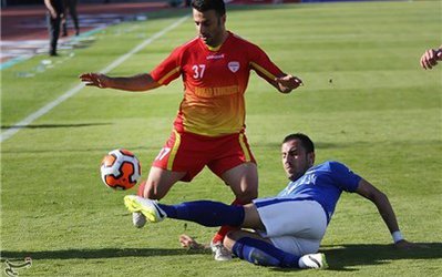 رضایی: از چند تیم پیشنهاد دارم اما فولاد انتخاب اولم است