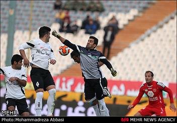 برتری پرسپولیس برابر صبای قم/ دیدار جالب آقای گل‌ها