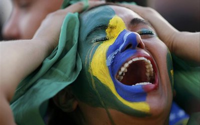 چهره غم‌زده برزیلی‌ها پس از تحقیر مقابل ژرمن‌ها/ وقتی اشک برزیل در آمد+گزارش تصویری