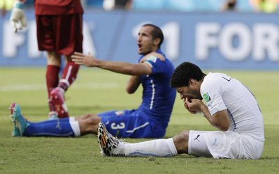 سوآرس: قسم می خورم دیگر کسی را گاز نگیرم!