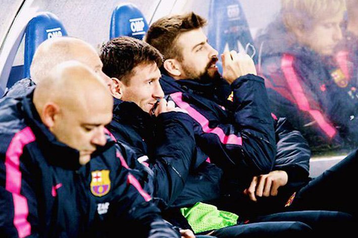 Lionel Messi (Real Sociedad - Barcelona) (Bench).jpg