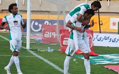 لیگ برتر | فولاد 0 - ذوب‌آهن 2 / یحیی، رويای قهرمانی فولادی‌ها را ذوب كرد