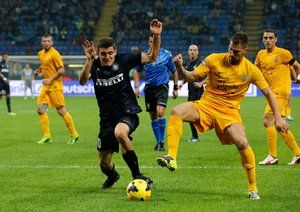 اینتر میلان - ورونا هفته ی نهم|اینتر میلان با نتیجه ی چهار بر دو ورونا را از پیش رو برداشت.