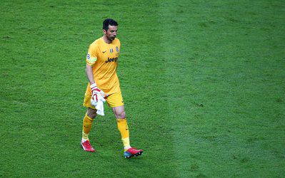 بوفون تصمیم خود را برای آینده‌اش در یوونتوس اعلام کرد / تا ۳ سال دیگر بازی می‌کنم