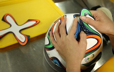 تمام توپ‌های آدیداس برای جام جهانی؛ از توپ‌های چهل تکه تلستار تا برازوکا