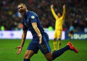 فرانسه 3-0 اوکراین / پلی آف جام جهانی 2014|فرانسه 3-0 اوکراین / پلی آف جام جهانی 2014
فرانسه در مجموع با نتیجه 3-2 به جام جهانی صعود کرد