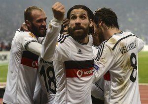 شادی بازیکنان بشیکتاس|بشيكتاش 1 (5) - (4) 0 لیورپول / لیگ اروپا