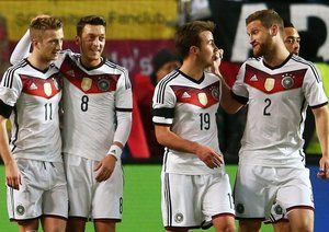 شادی بازیکنان آلمان|آلمان 2 - 2 استرالیا / دیدار دوستانه