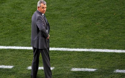 شوک به فوتبال ژاپن قبل از جام‌ملت‌ها / سرمربی سامورایی‌ها به تبانی متهم شد