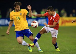 برزیل ۲-۱ شیلی/بازی دوستانه|برزیل با گل های هالک و روبینیو از سد شیلی گذشت...