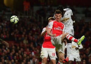 بافتیمبی گومیس|آرسنال 0 - 1 سوانسی / لیگ جزیره