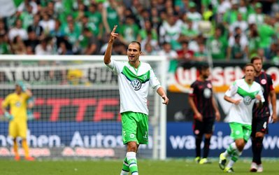 بوندسلیگا | ولفسبورگ 2 - فرانکفورت 1 / گرگ‌ها هم با پیروزی شروع کردند