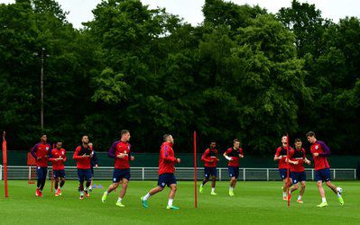 دایر: انگلستان ولز را شکست می دهد