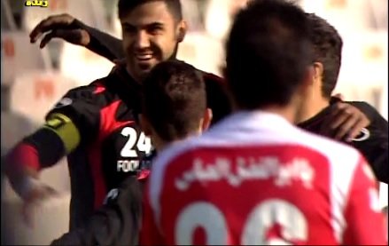 ویدئو : گل اول فولاد خوزستان( گل به خودی محسن بنگر)