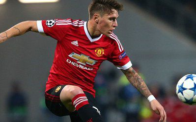 من یونایتد گیلرمو وارلا را به شکل قرضی به اینتراخت فرانکفورت واگذار کرد