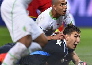 سوفيان فیگولی|برخورد بازیکن الجطایر با گلر زومانی در محوطه جریمه