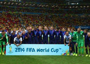 هلند|خوشحالی بازیکنان هلند پس از رسیدن به مقام سومی در جام جهانی.