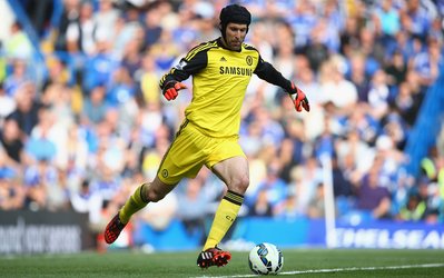 گمانه‌زنی مربی دروازه‌بان‌‌‌های چلسی در مورد مقصد آینده چک / گلر آبی‌ها به آرسنال می‌رود