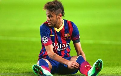 نیمار: به دنیا آمدم که خوشحال باشم نه کامل