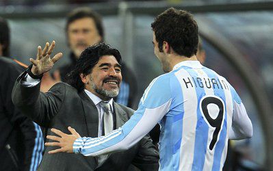 سوژه روز | مارادونا دست از سر ایگواین برنمی‌دارد