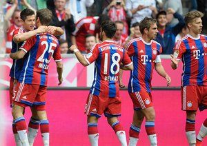 شادی بازیکنان بایرن|بایرن مونیخ 3 - 0 اینتراخت فرانکفورت / بوندسلیگا