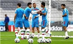 آخرین تمرین تیم ملی قبل از دیدار با آرژانتین برگزار شد/ پیاده‌روی ملی‌پوشان در زمین اصلی
