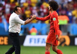 مارک ویلموتس - مروان فلینی|خوش و بش سرمربی بلژیک ، مارک ویلموتس با مروان فلینی.