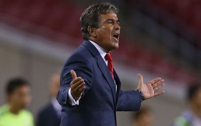 پینتو از سرمربی‌گری کاستاریکا کناره‌گیری کرد