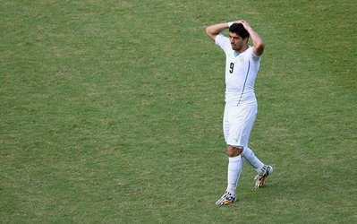 فیفا سوآرس را نقره‌داغ کرد/ محرومیت از 9 بازی ملی و چهار ماه فعالیت فوتبالی