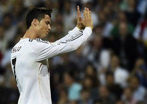 کریستیانو رونالدو|عکس العمل خص کریس رونالدو مقابل هواداران