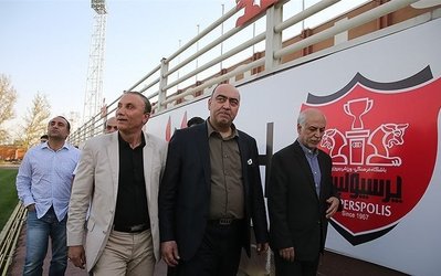 سیاسی: هر بازیکنی که شرایطش را با تیم وفق ندهد می تواند به هر تیمی برود حتی استقلال!