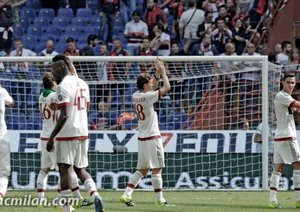 تشکر بازیکنان میلان از هواداران|جنوا 1 - 0 میلان / سری آ