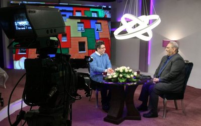 جدیدترین جملات شاهکار جواد خیابانی: 3 سرمایه دار ایران می توانند به هر خانواده 100 میلیون وام بدهند / از راه مجلس تیلیاردر می شوند، اما نمی شود اتوبان کرج‌تهران را دوطبقه کرد؟